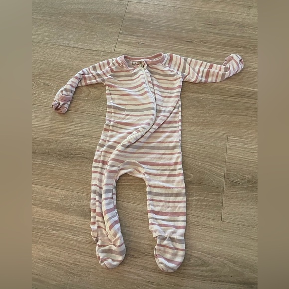 Bestaroo Stripes Footie w/Zipper size 3/6M - Picture 2 of 4